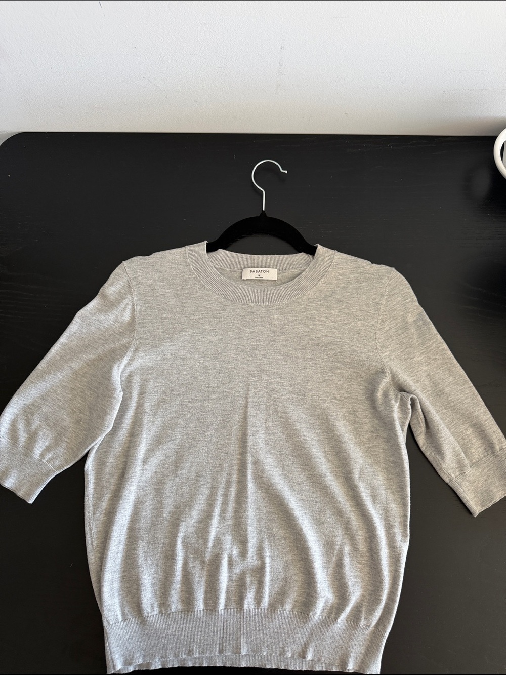 Babaton Light Gray Short Sleeve Knit Sweater